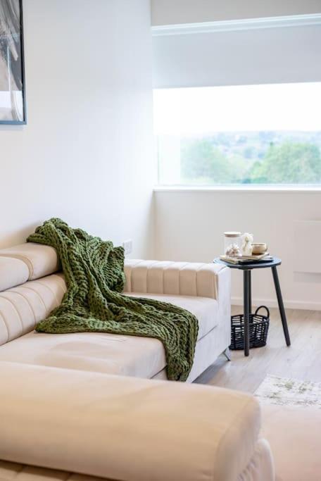 Elegant 3 Apartment *