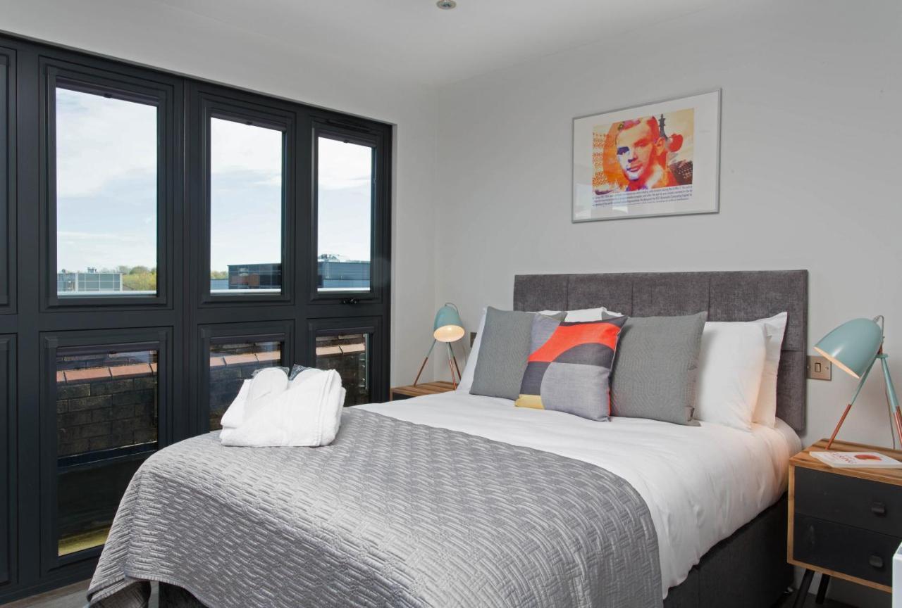 Cotels At 7zero1: Modern With Broadband & Parking Apartment