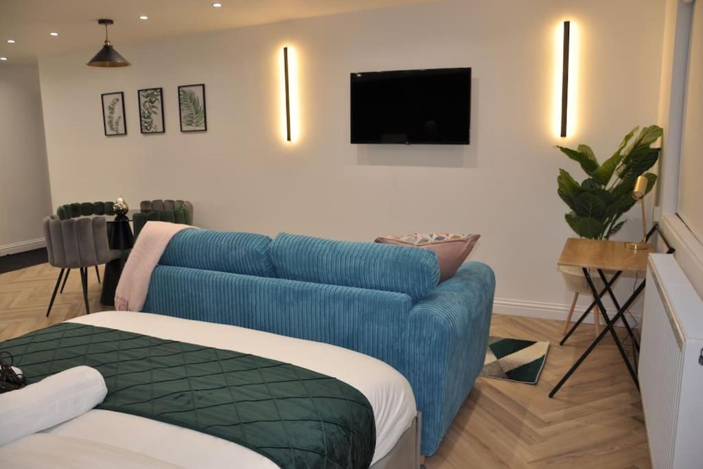 Cosy, Spacious Apt - Central Mk-smart Tv-free Wifi *