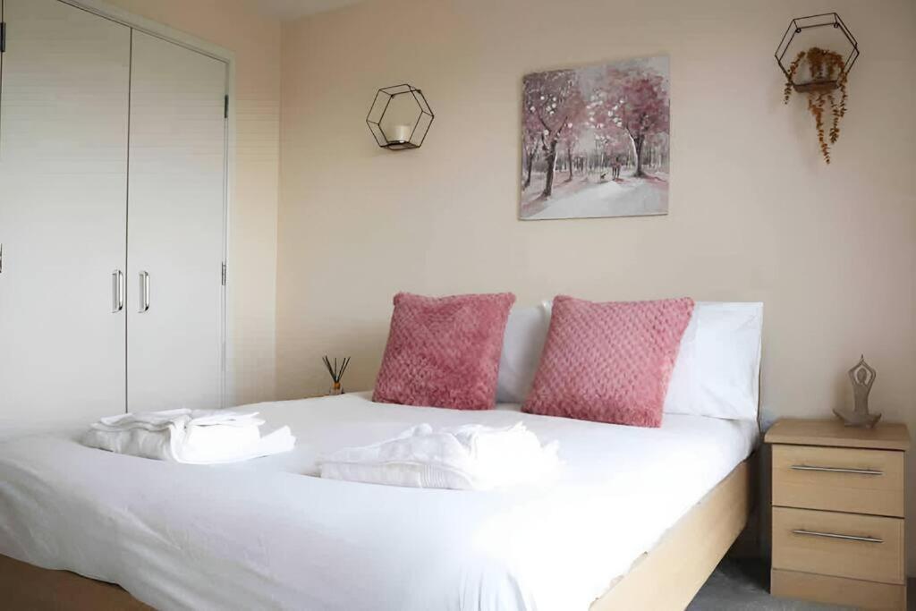 Bright 2bed Apartment Milton Keynes
