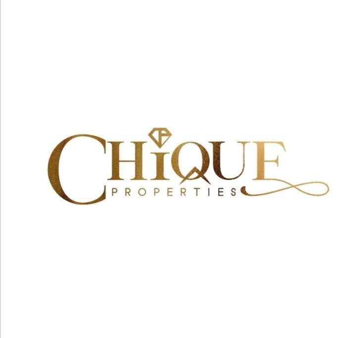 Contractors, Mk, Free Off Street Parking, Close To Amenities, Managed By Chique Ltd