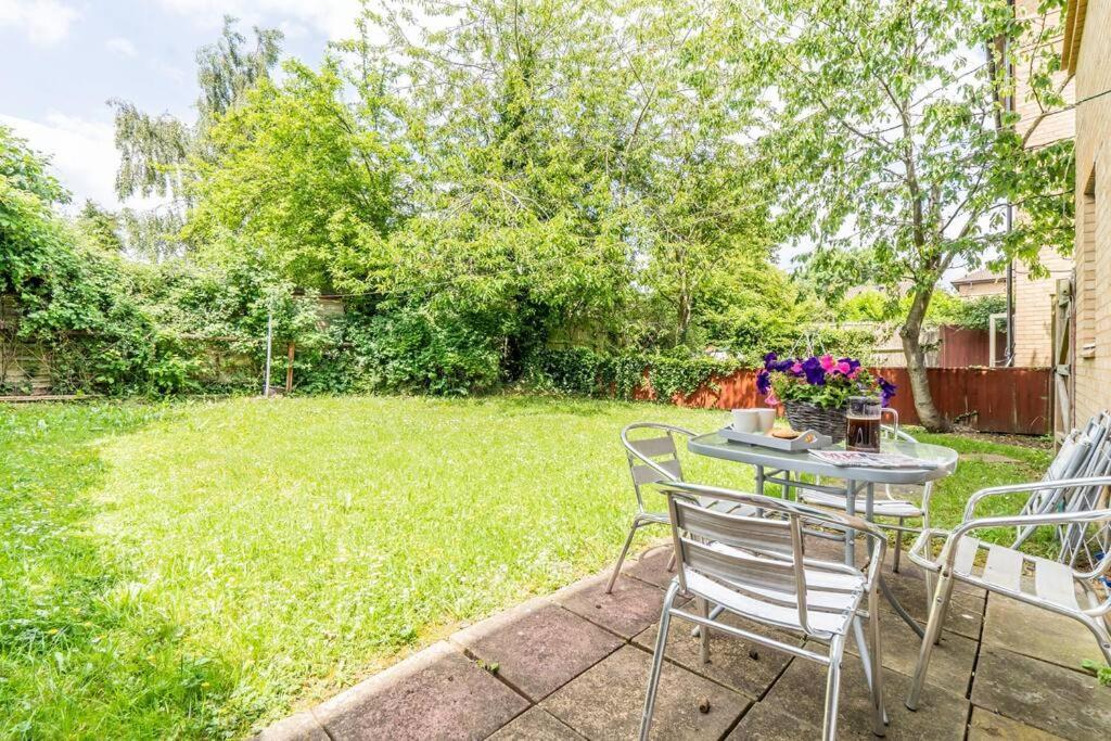 Contractors, Mk, Free Off Street Parking, Close To Amenities, Managed By Chique Ltd *