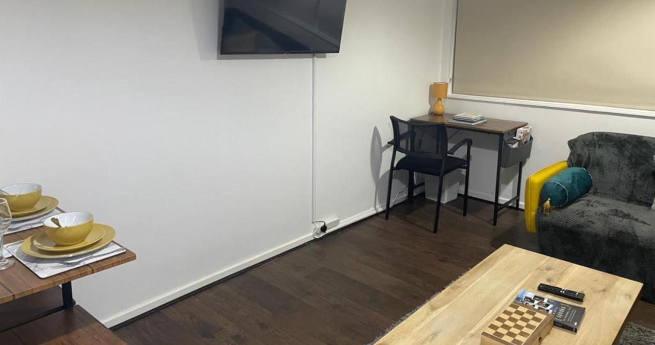 Cosy Mk Sky Tv Netflix And Free Parking Apartment Milton Keynes