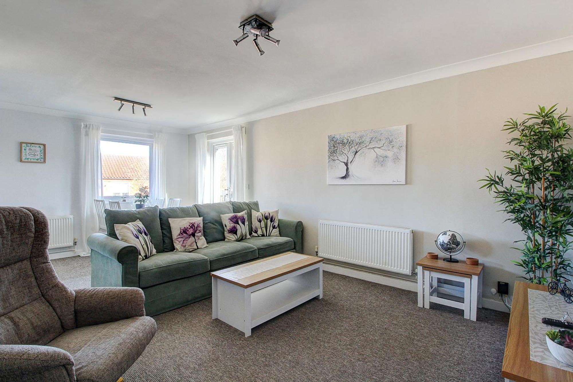 2 Minutes From Mk By Car- 2 Bed - 2 Free Parking Spaces- Hosted By Stayinmk *