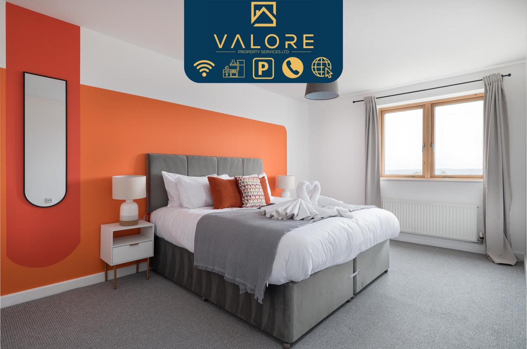 Luxury 2 Bed, Central, Free Parking, Smart Tv By Valore Services Apartment *