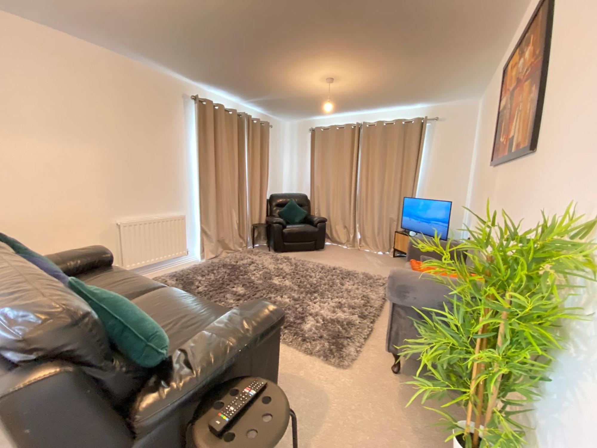 Luxurious And Spacious 2 Bedroom Flat Milton Keynes