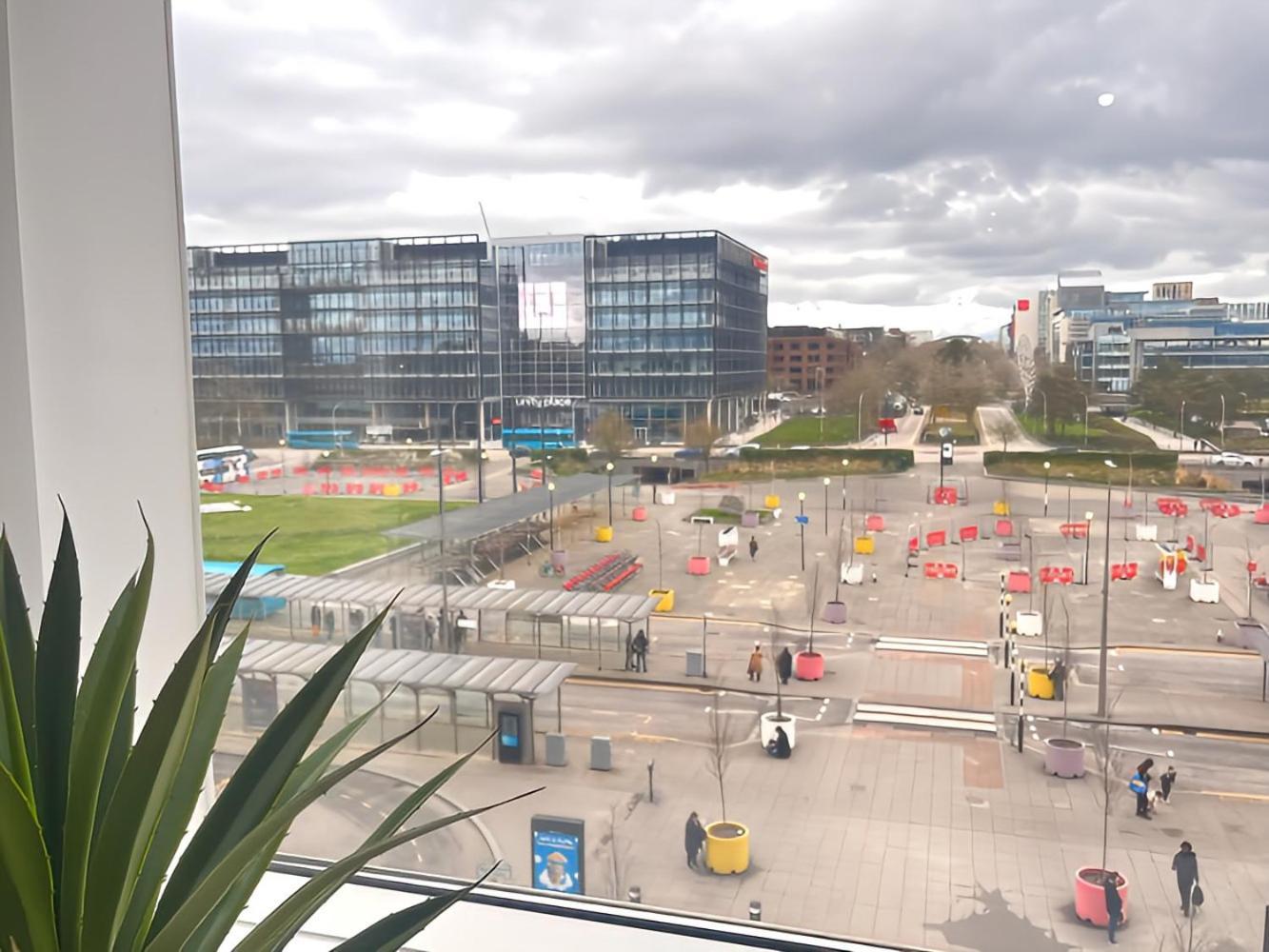 1br Luxury Flat At Train Station - Long Welcome - Just Ask Milton Keynes