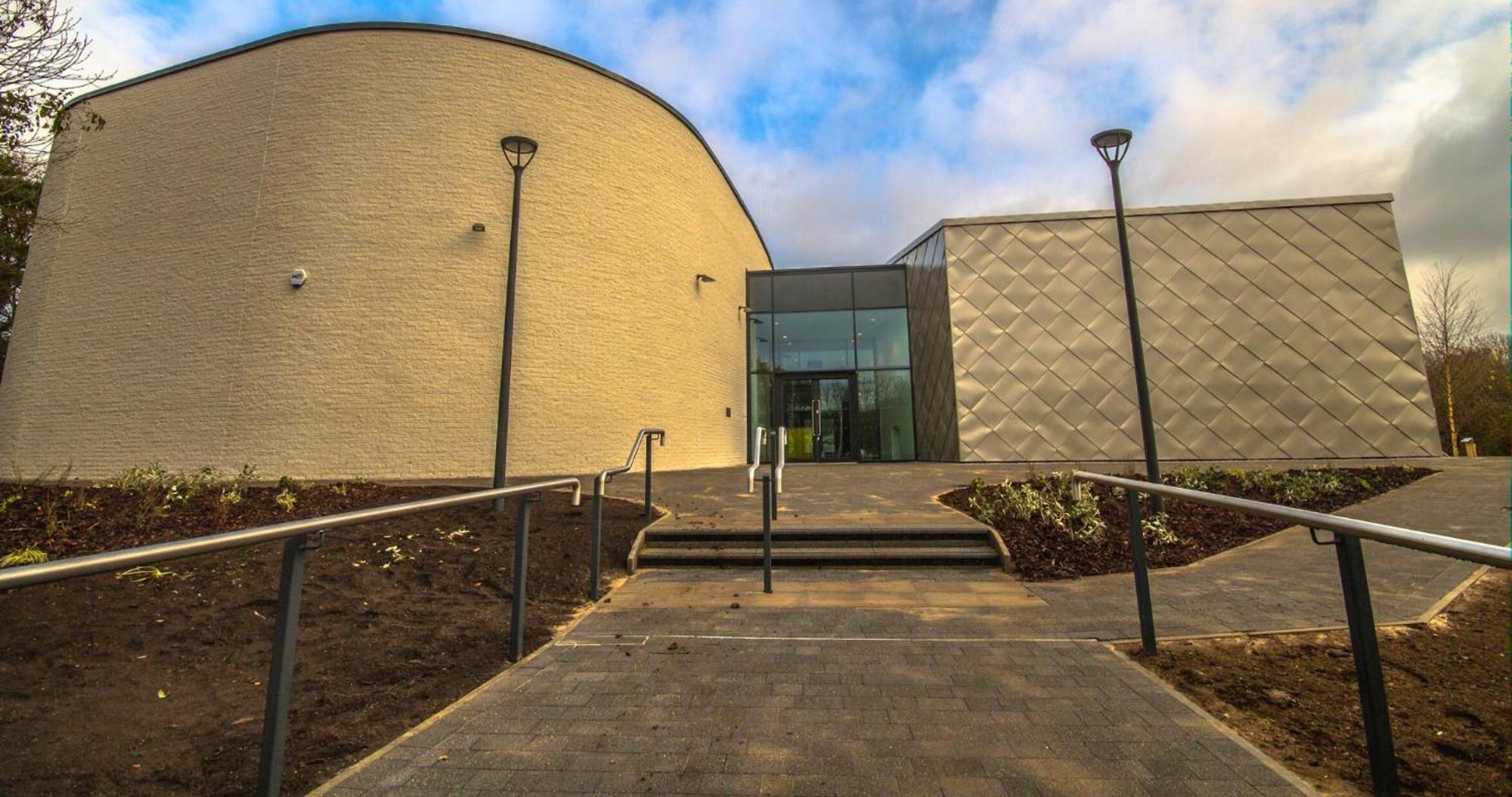 1br Luxury Flat At Train Station - Long Welcome - Just Ask * Milton Keynes