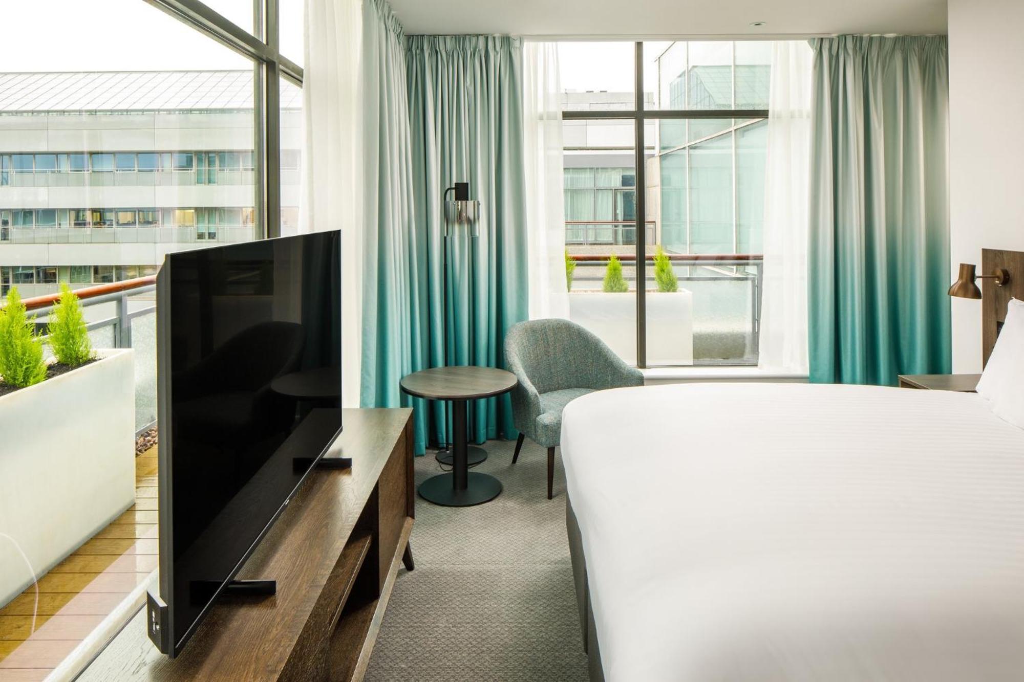 By Ihg Milton Keynes
