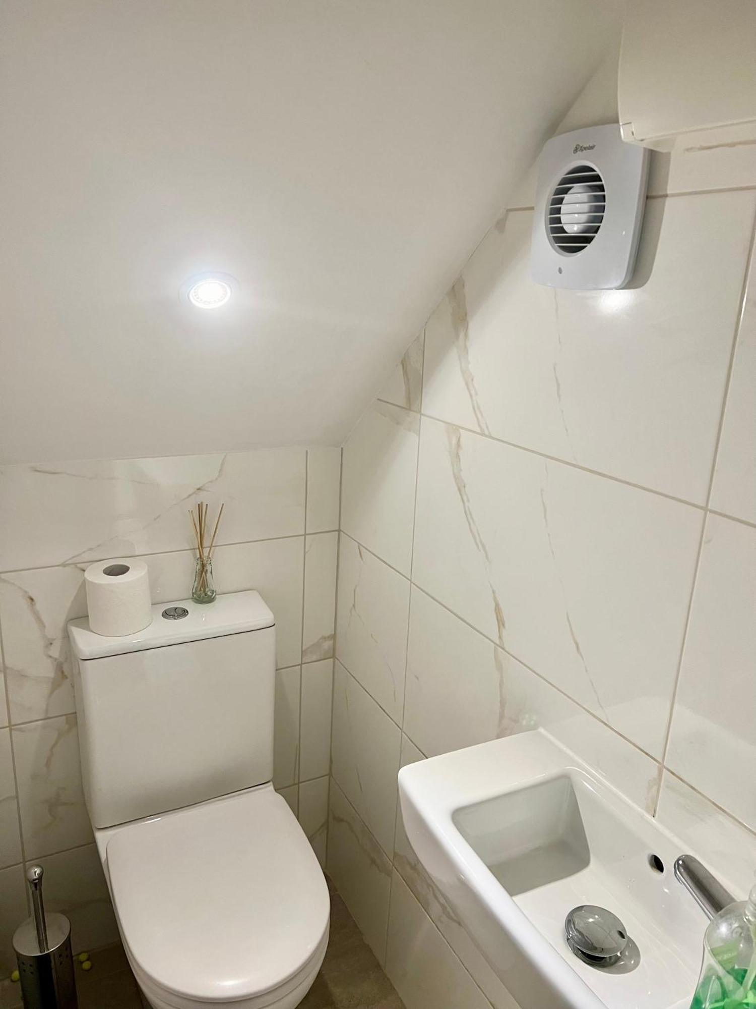Majestic 2 Bedroom House * Milton Keynes