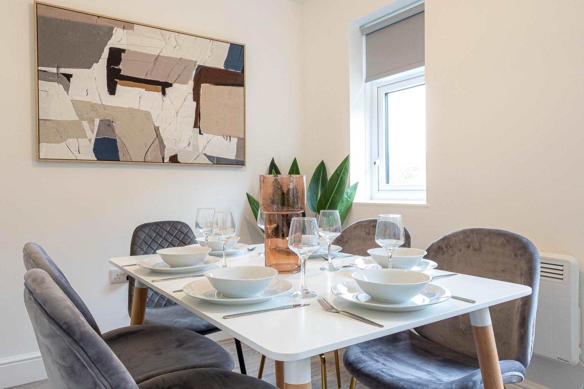 Hornbeam Court - * Milton Keynes