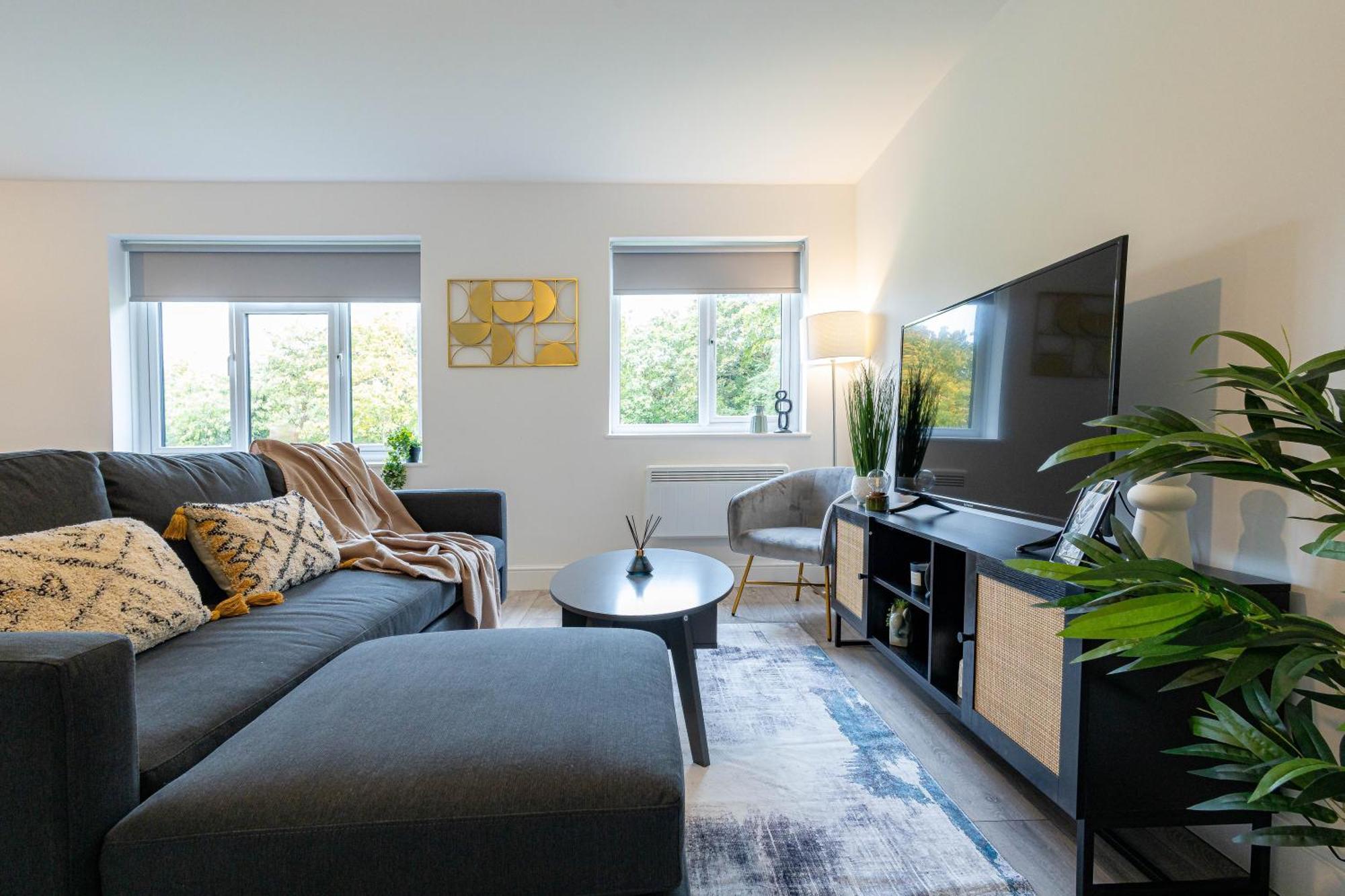 Hornbeam Court - Apartment Milton Keynes