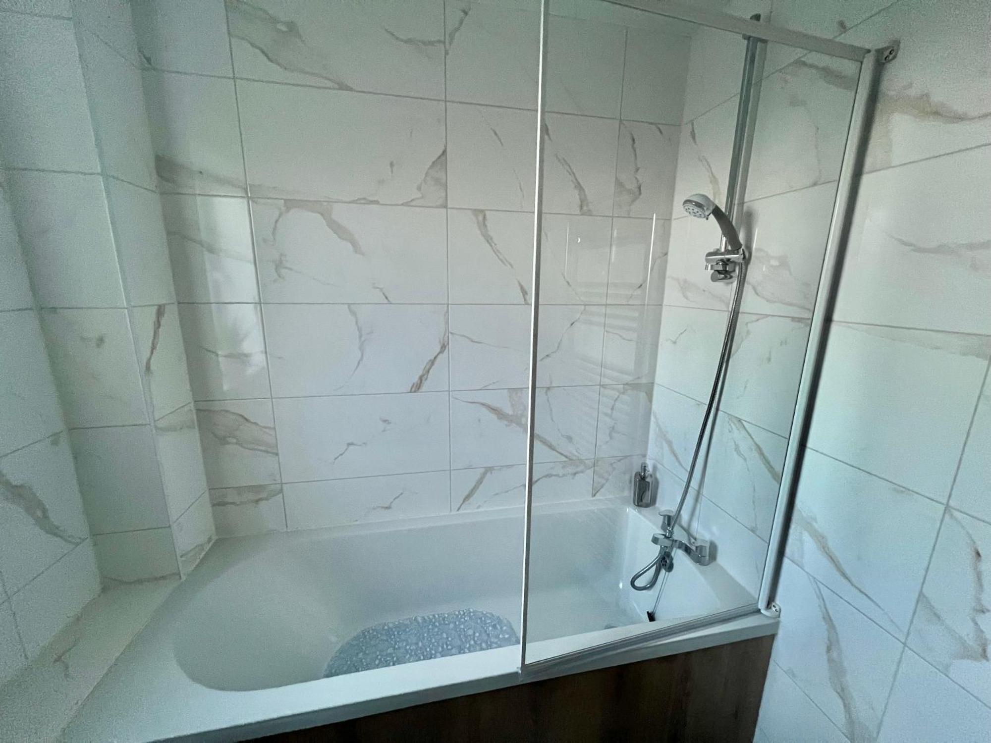 Majestic 2 Bedroom House Apartment Milton Keynes