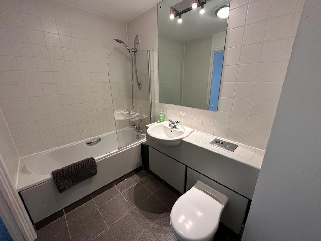 Recently Refurbished Mk Free Parking * Milton Keynes