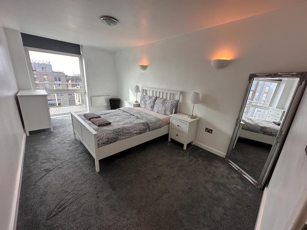 Recently Refurbished Mk Free Parking * Milton Keynes