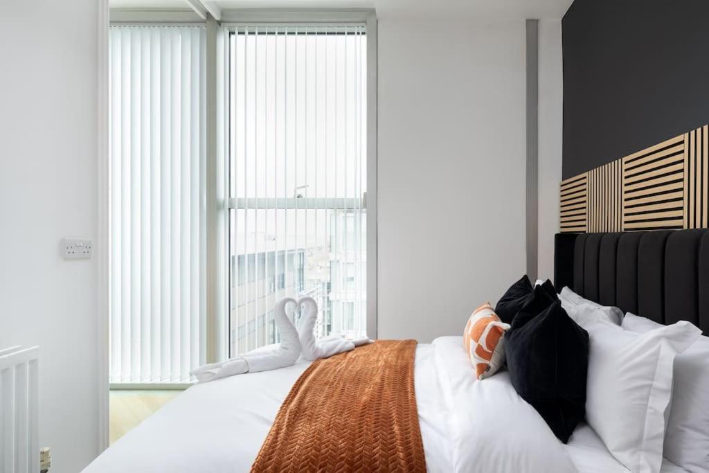 Apartment Mk 1 Bed With Parking *
