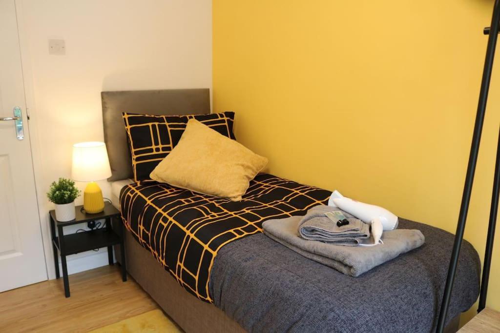 Elegant In Stylish House *