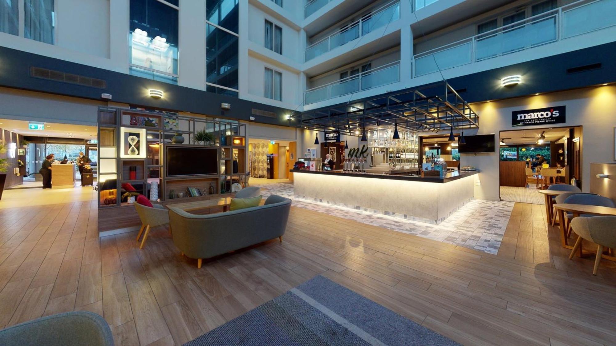 By Ihg 4* Milton Keynes