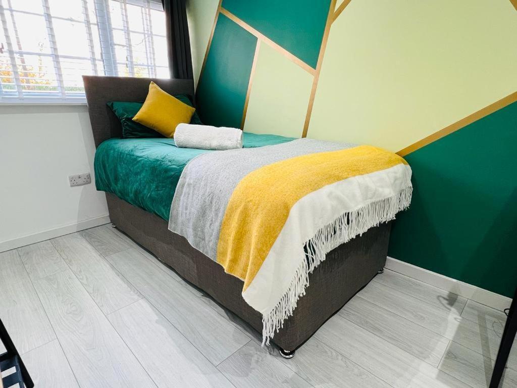 Stylish Apartment Milton Keynes
