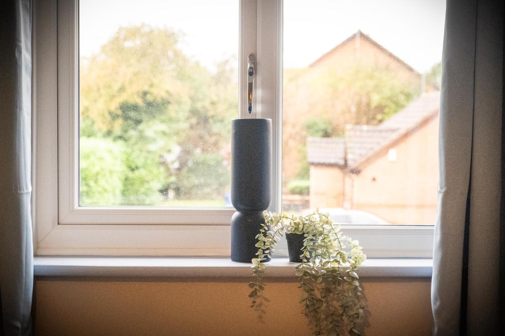Casa de férias Mk 2-bedroom Contractor's Gem, 5 Beds, Sleeps 6, Free Parking Milton Keynes