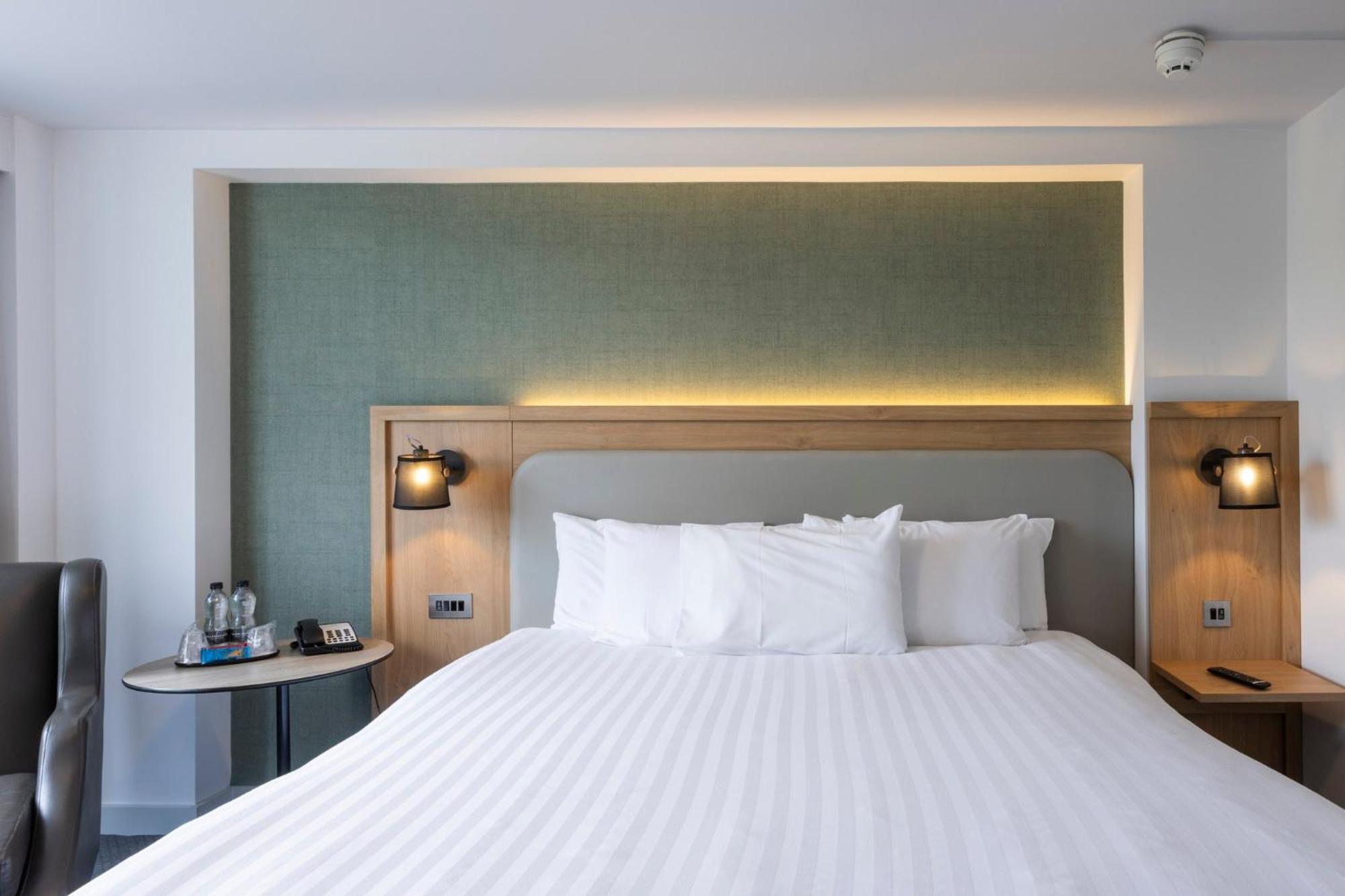 By Ihg Milton Keynes