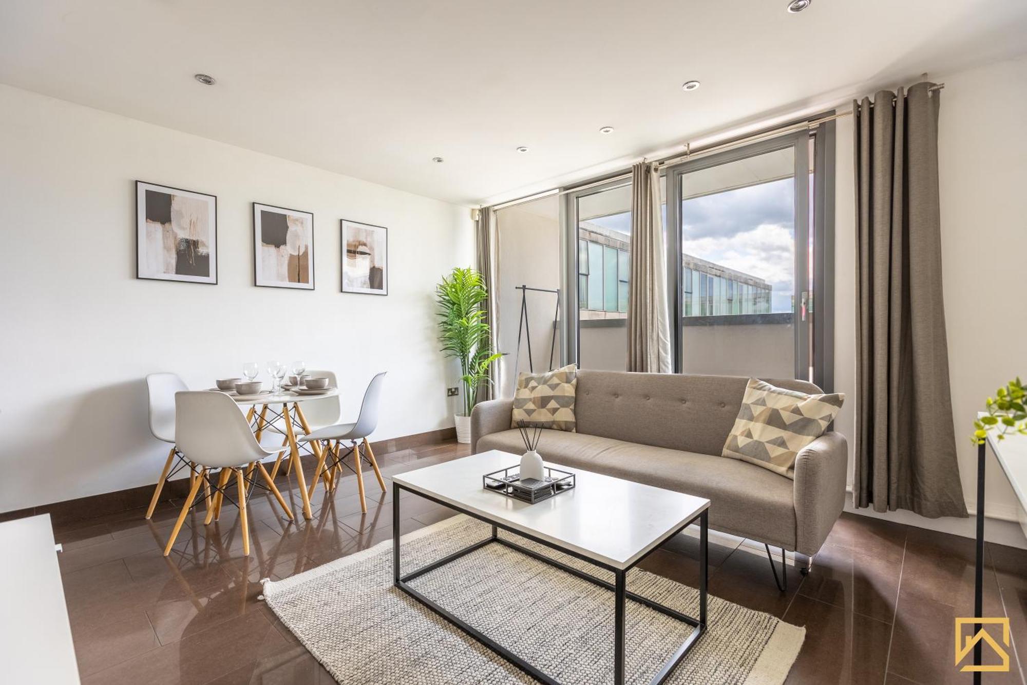 Apartamento Luxury 2-bed In Mk By Valore Services Milton Keynes