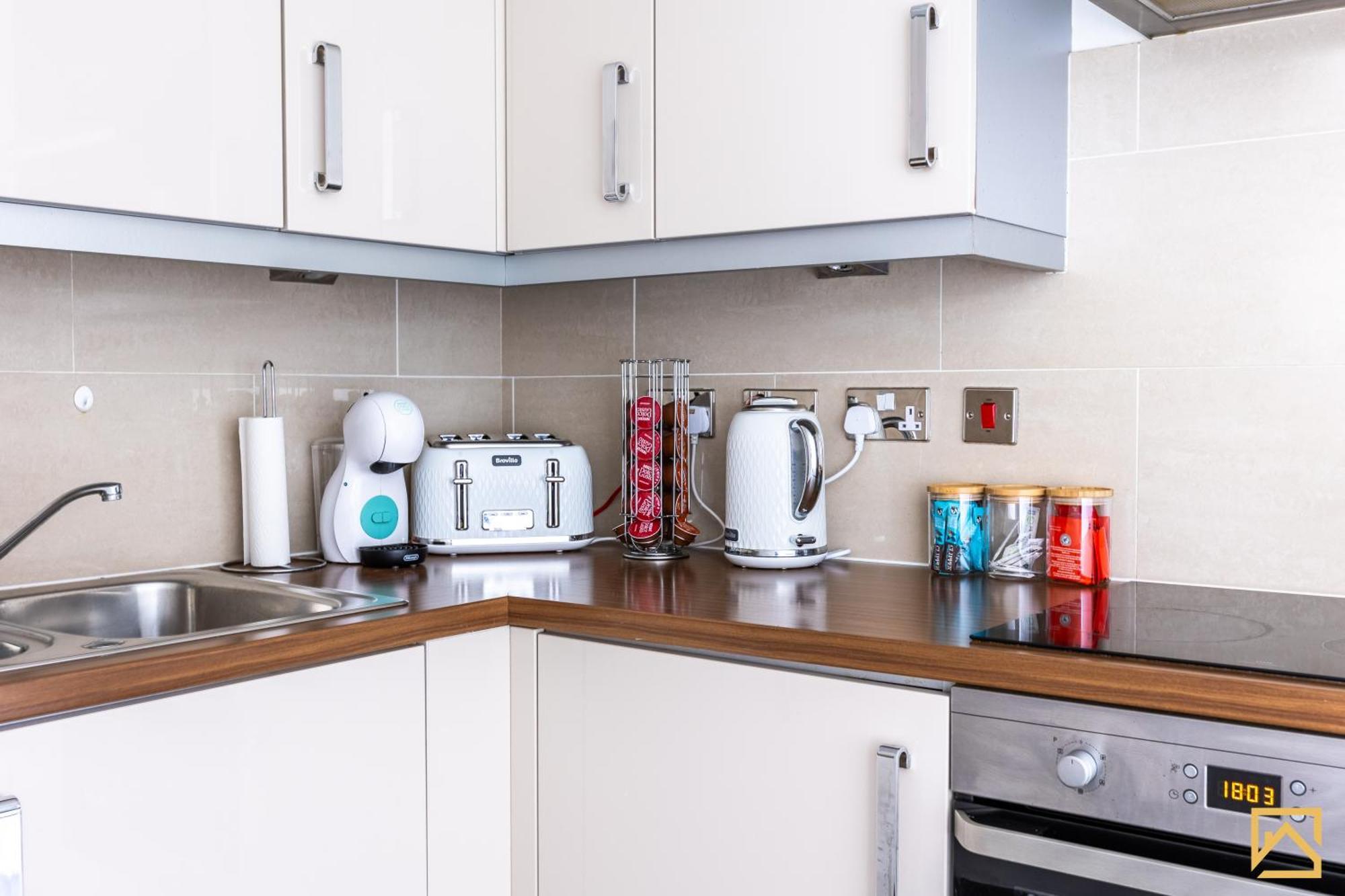 Luxury 2-bed In Mk By Valore Services Apartamento Milton Keynes