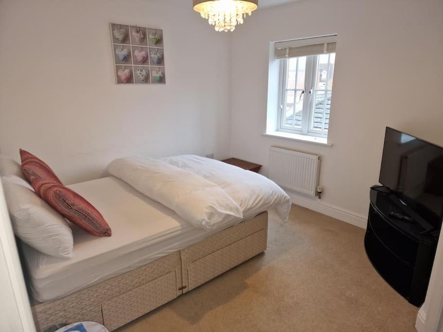 Apartment Nightrest Homes 6 Bedroom House- Smart Tv In Each - Parking - Wifi -milton Keynes *