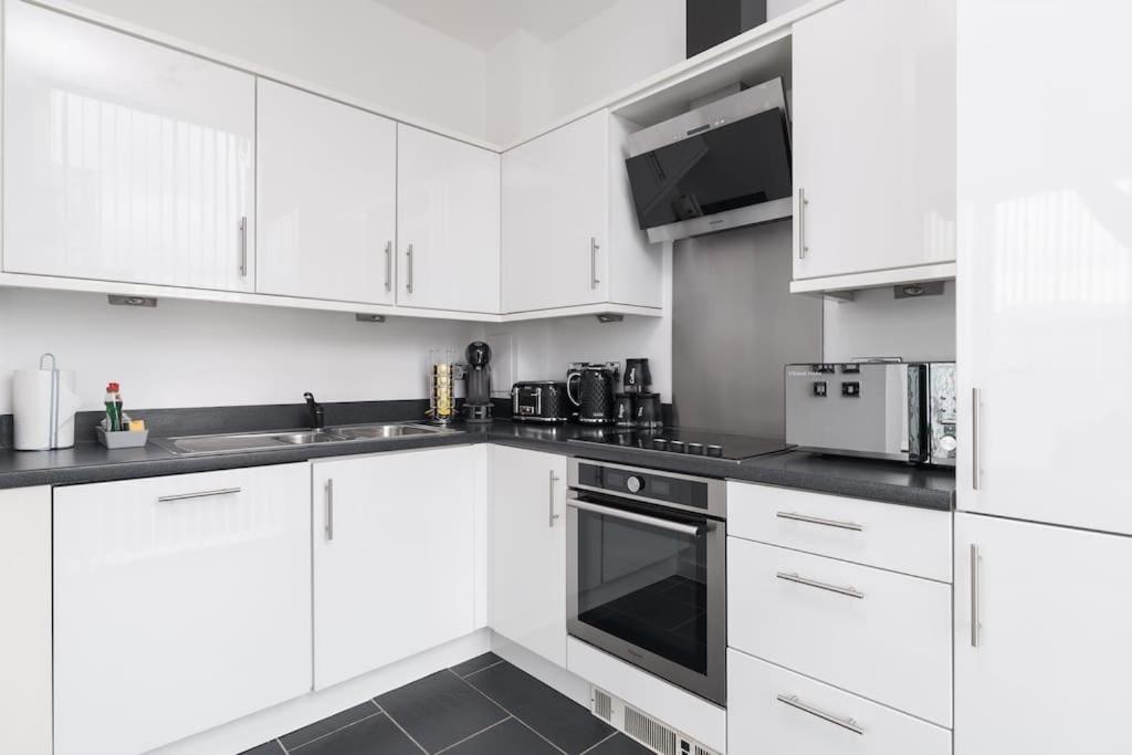 Apartment Mk 1 Bed With Parking Milton Keynes