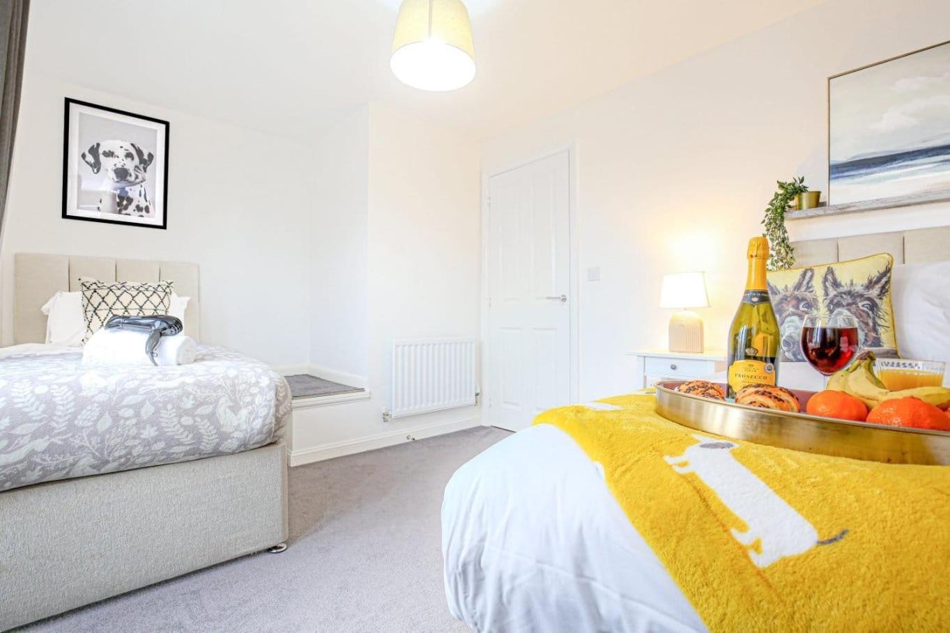 Alpha Properties: Luxury In Shared House With Smart Amenities Milton Keynes