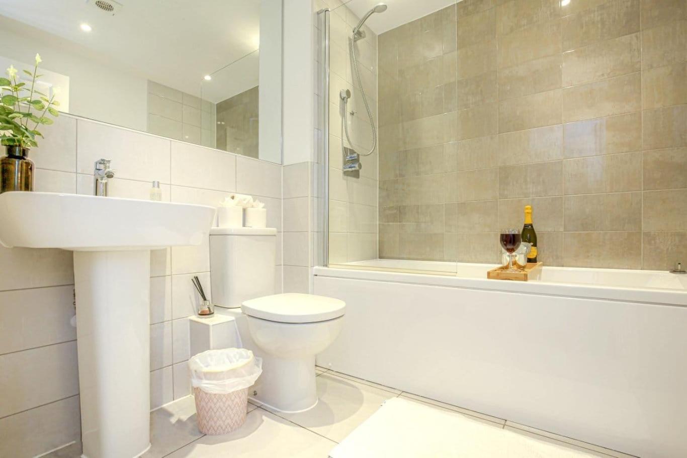 Alpha Properties: Luxury In Shared House With Smart Amenities Milton Keynes
