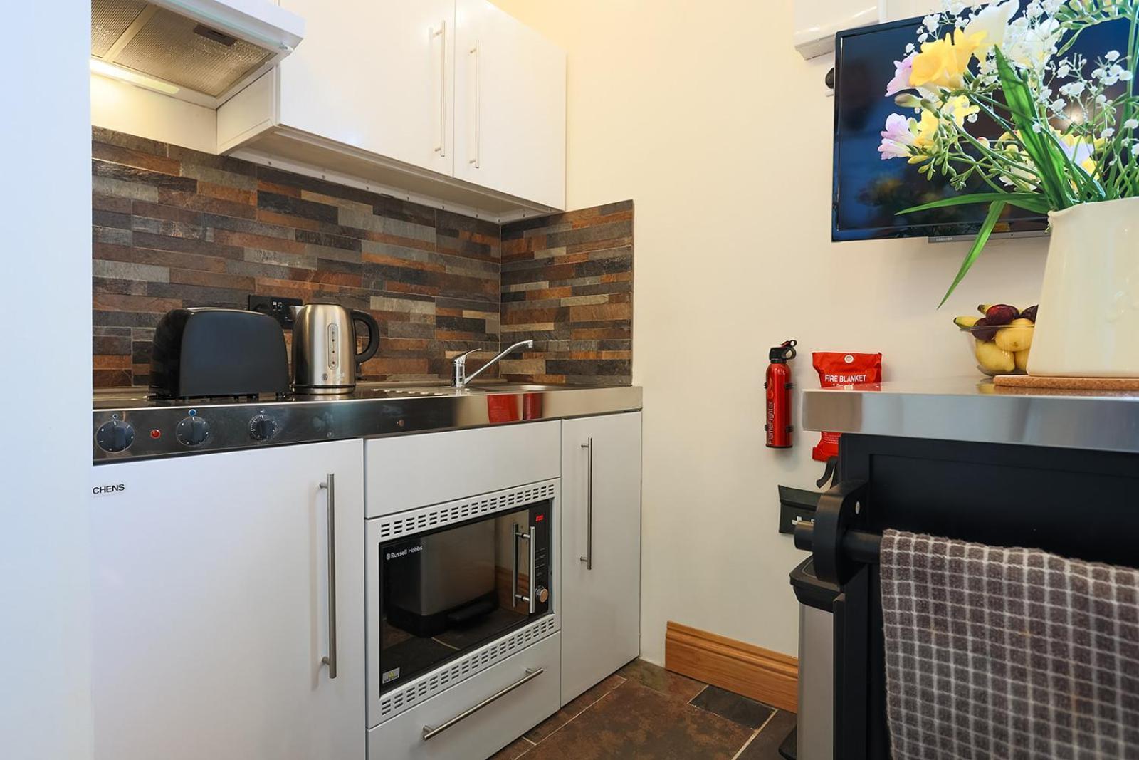 Cosy Countryside Retreat - Pogo