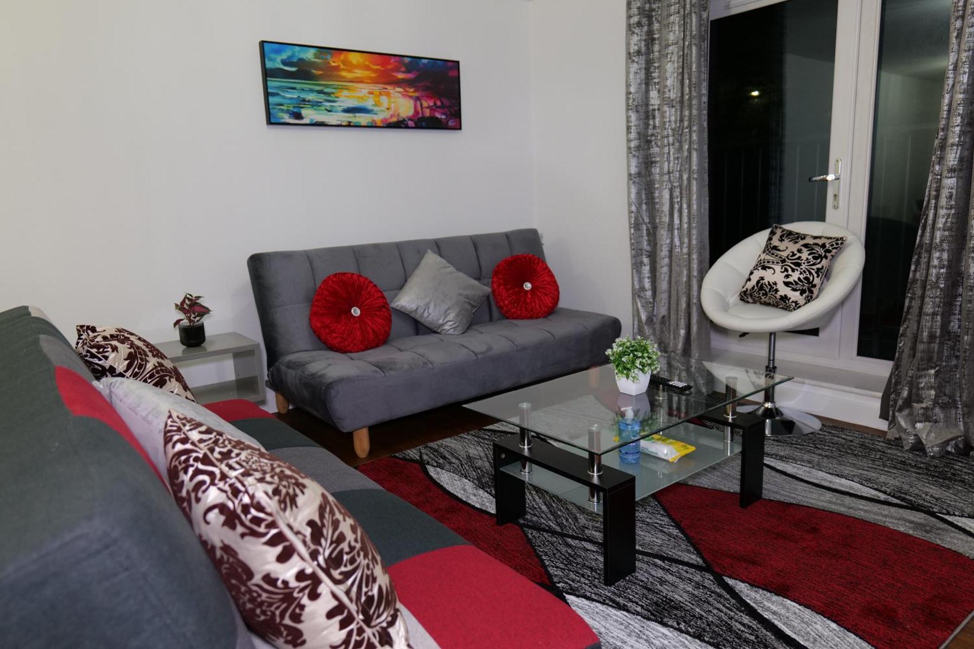 Giomakay Luxury Apartment