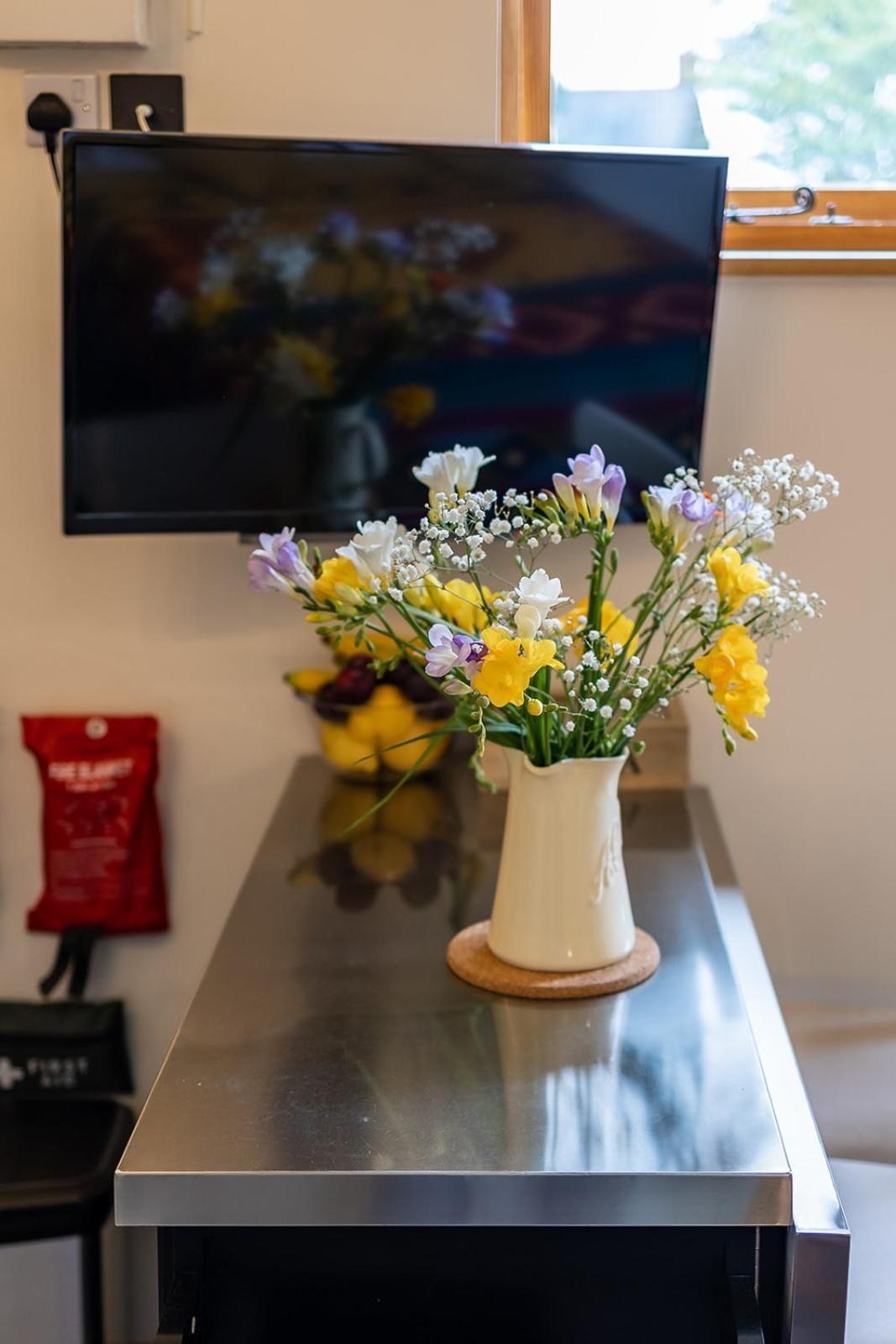 Cosy Countryside Retreat - Pogo Apartment Milton Keynes