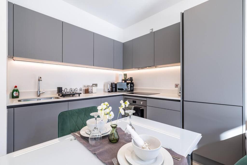 Elegant Apartment/2 Apartment Milton Keynes