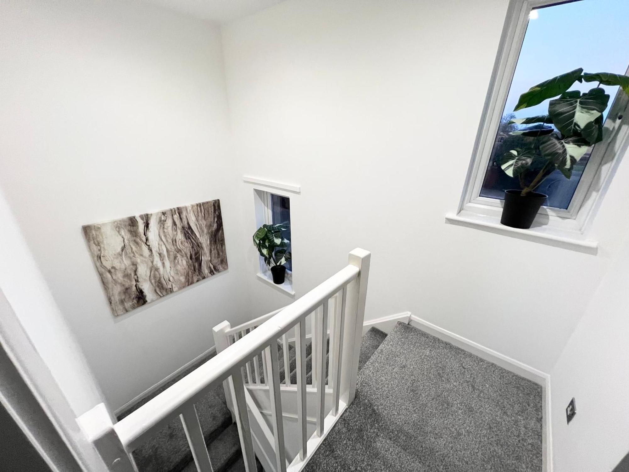 Majestic 2 Bedroom House * Milton Keynes
