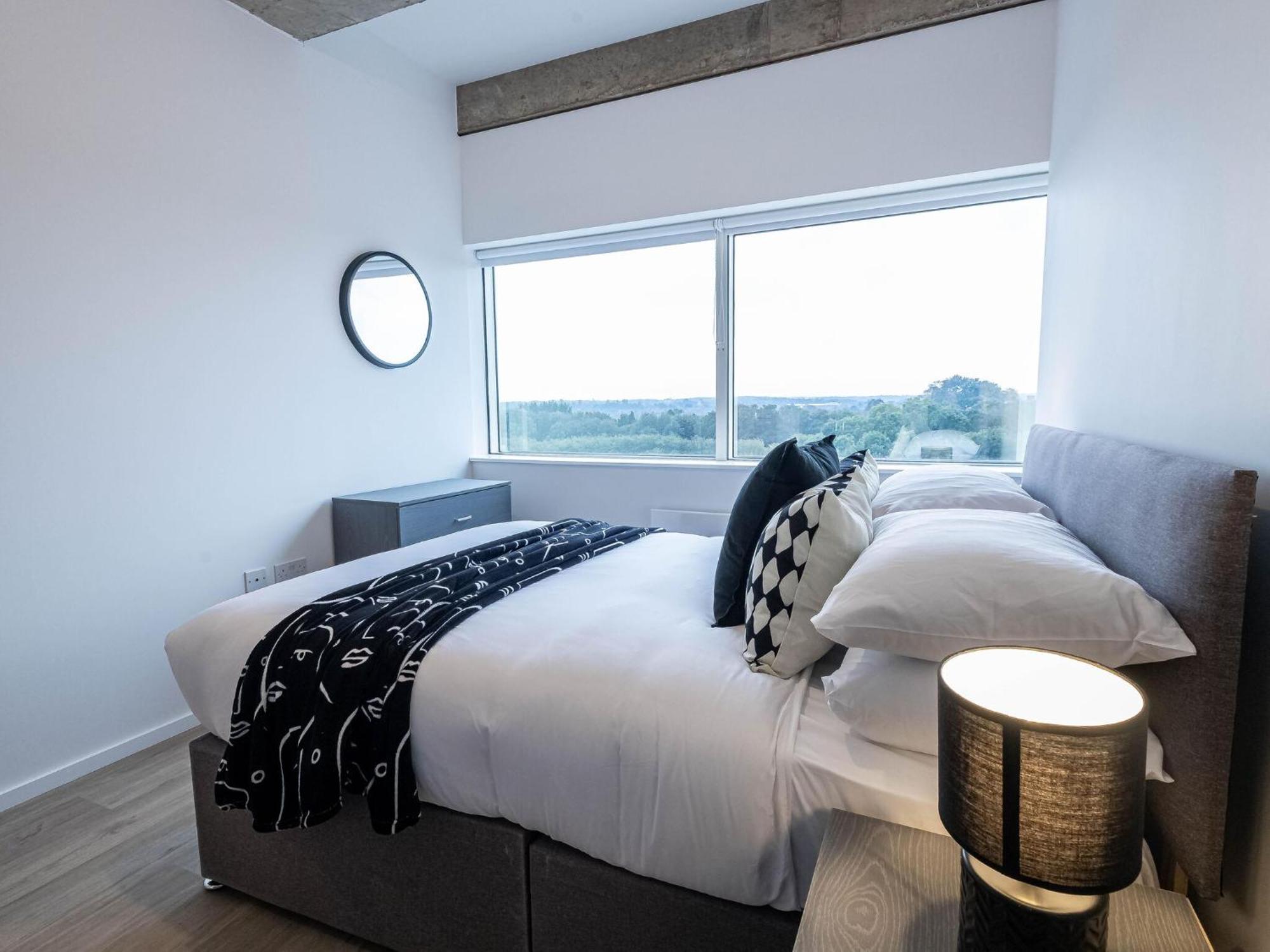 Apartment Stunning View In Location Free Parking *