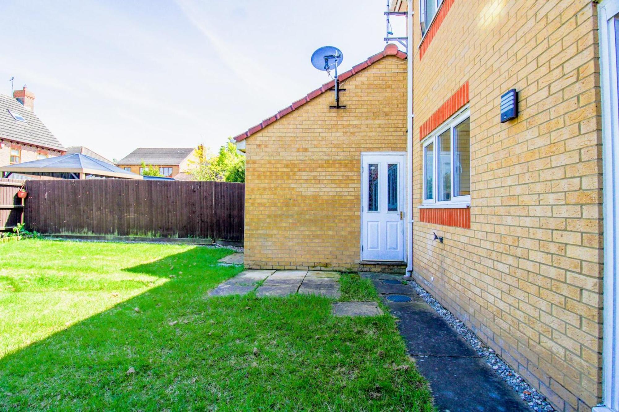 Host & - Wilshire Way * Milton Keynes