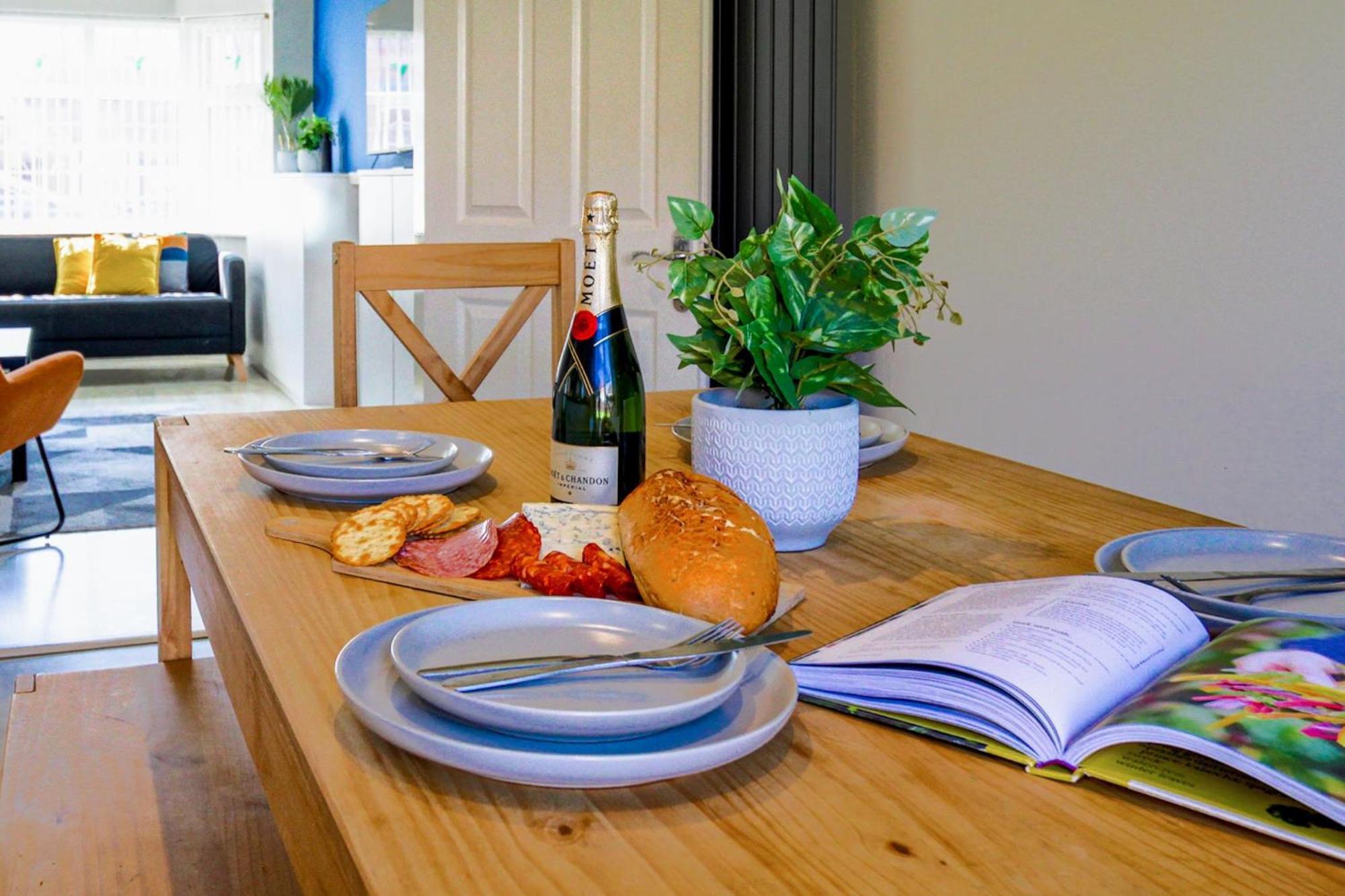 Apartment Host & - Wilshire Way Milton Keynes