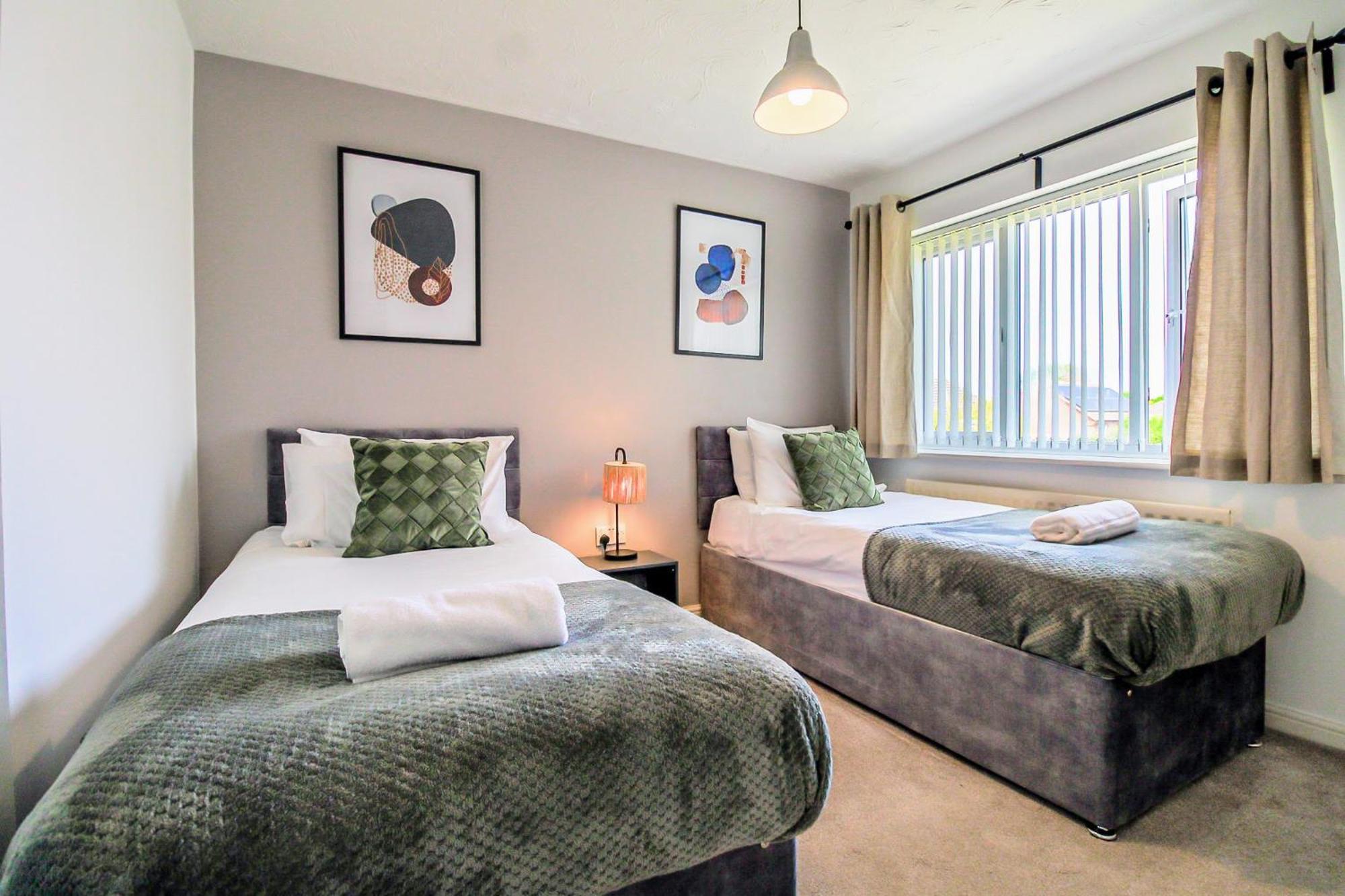 Host & - Wilshire Way Milton Keynes