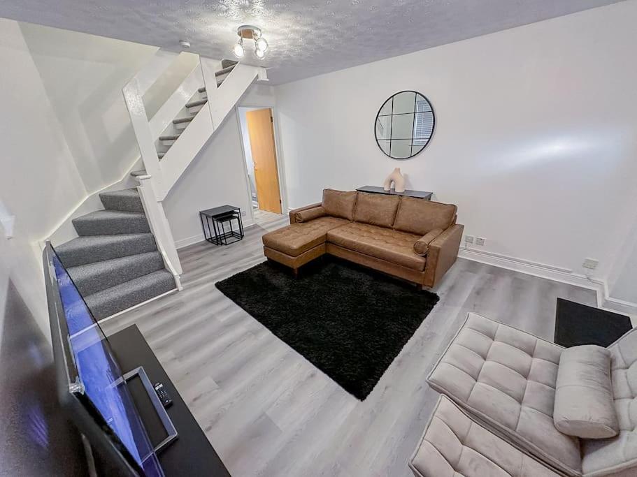 Elegant In Wavendon Gate Mk Apartment Milton Keynes