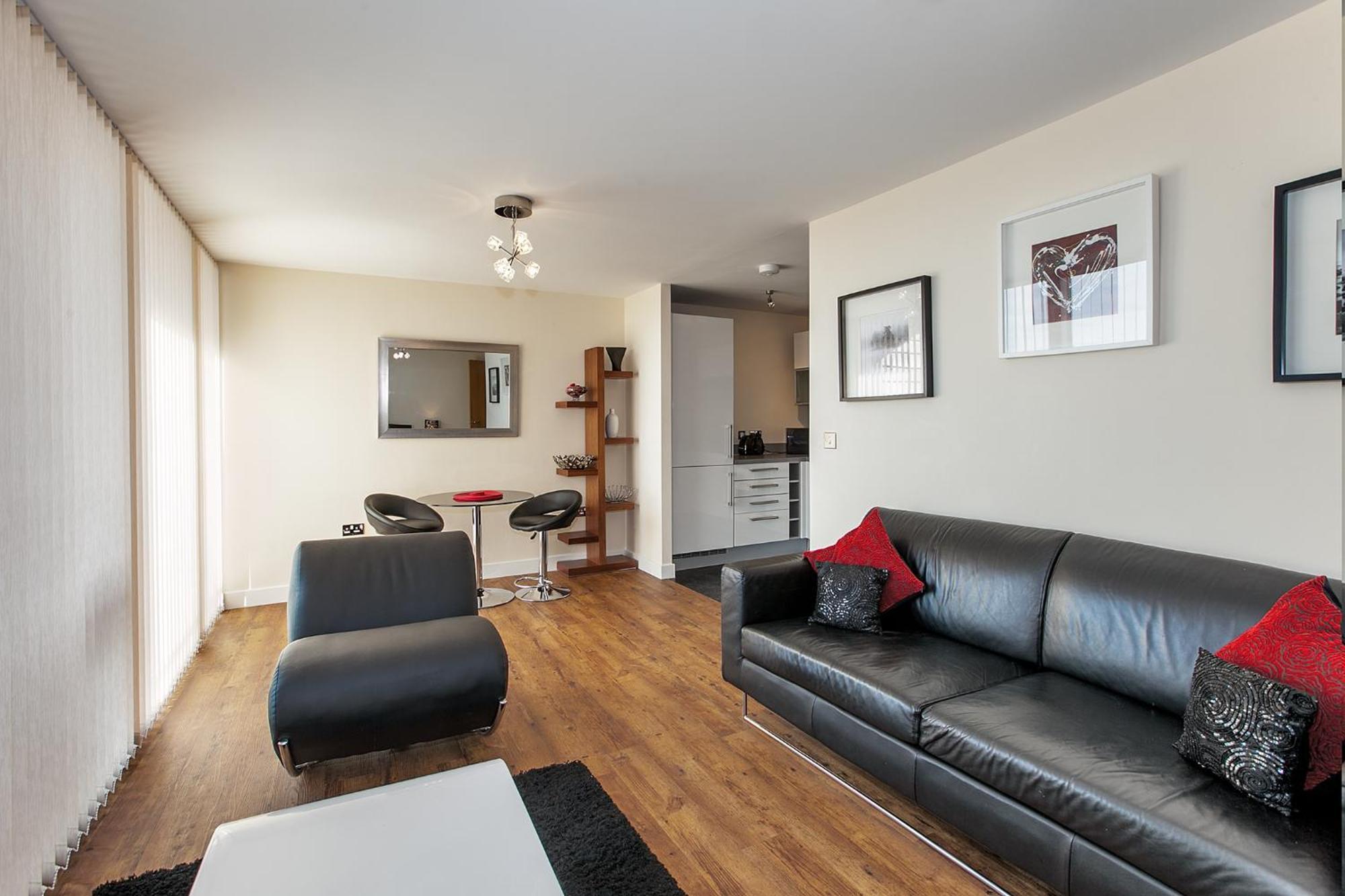 Apartamento Shortstaymk Vizion Apartments, With Free Superfast Wi-Fi, Parking, Sky Sports And Movies