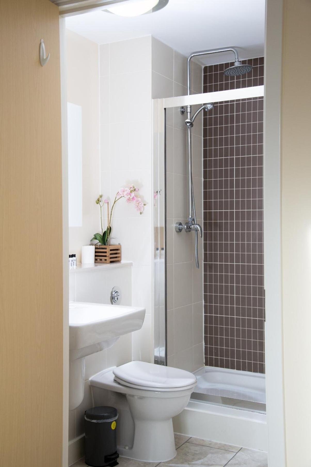 Dazzon - Hub - Central Mk Apartment *