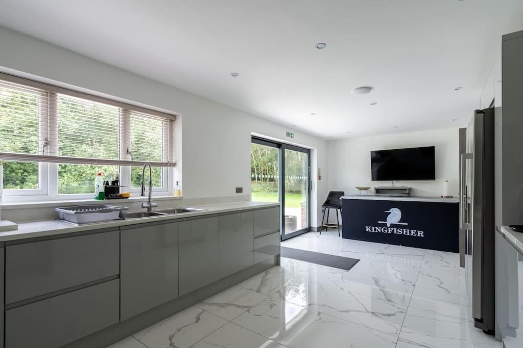 Kingfisher House *