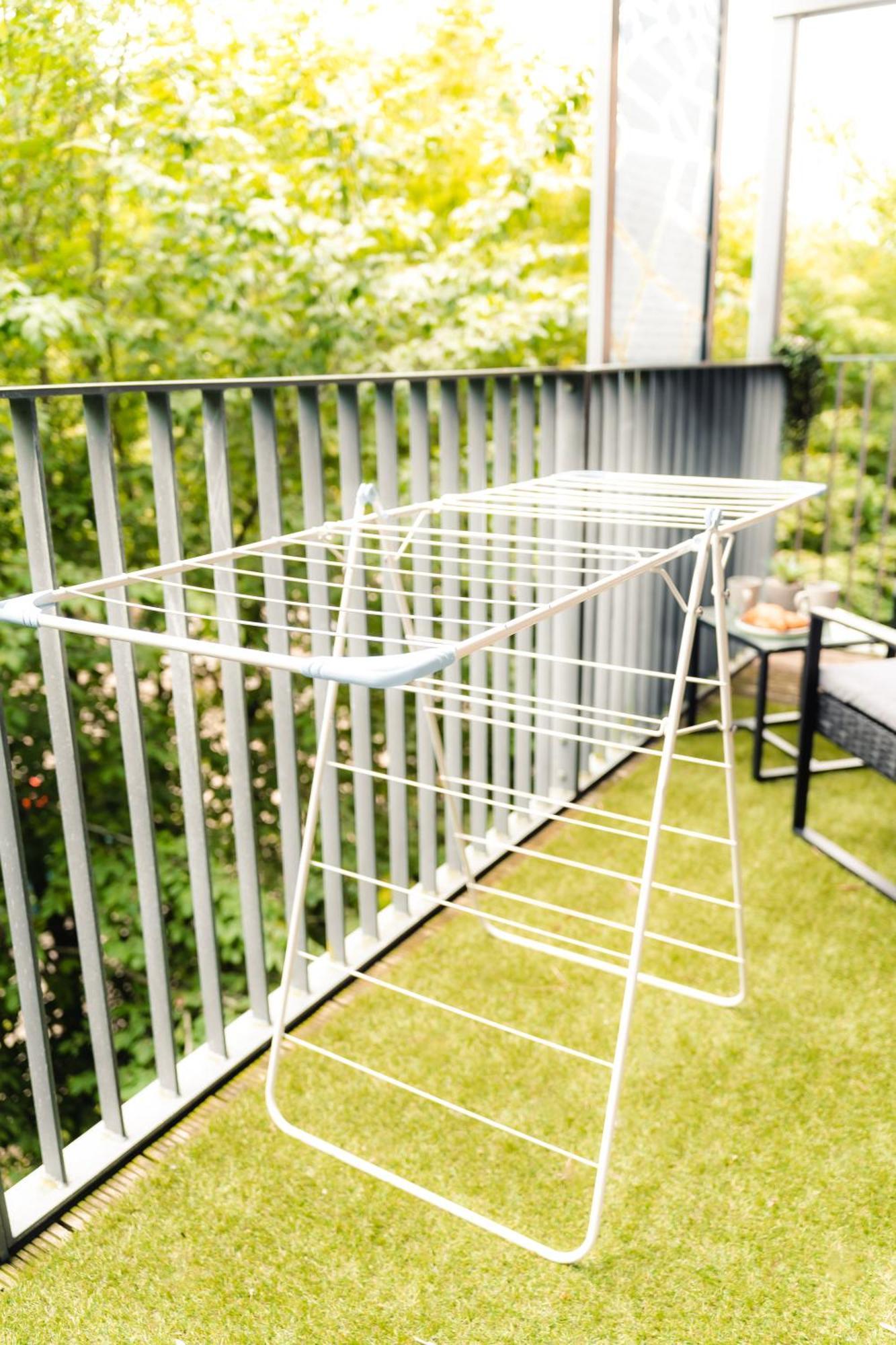 Apartment Stylish 2 Bedroom Balcony - Free Underground Parking - Cmk