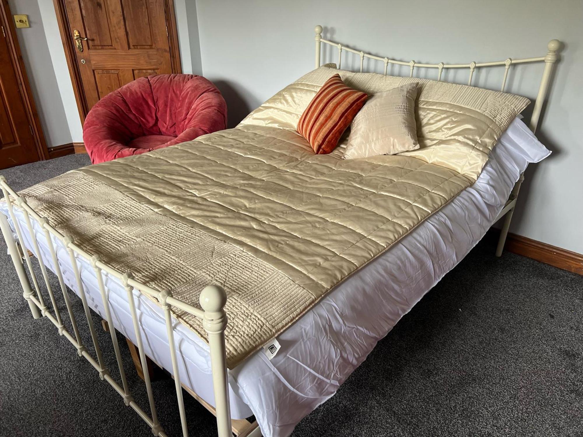 Apartment Host & - Studley *