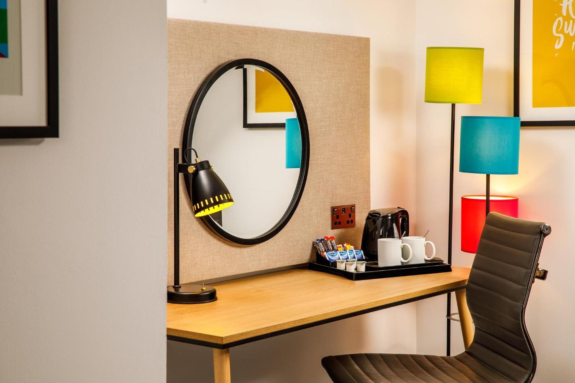 By Ihg