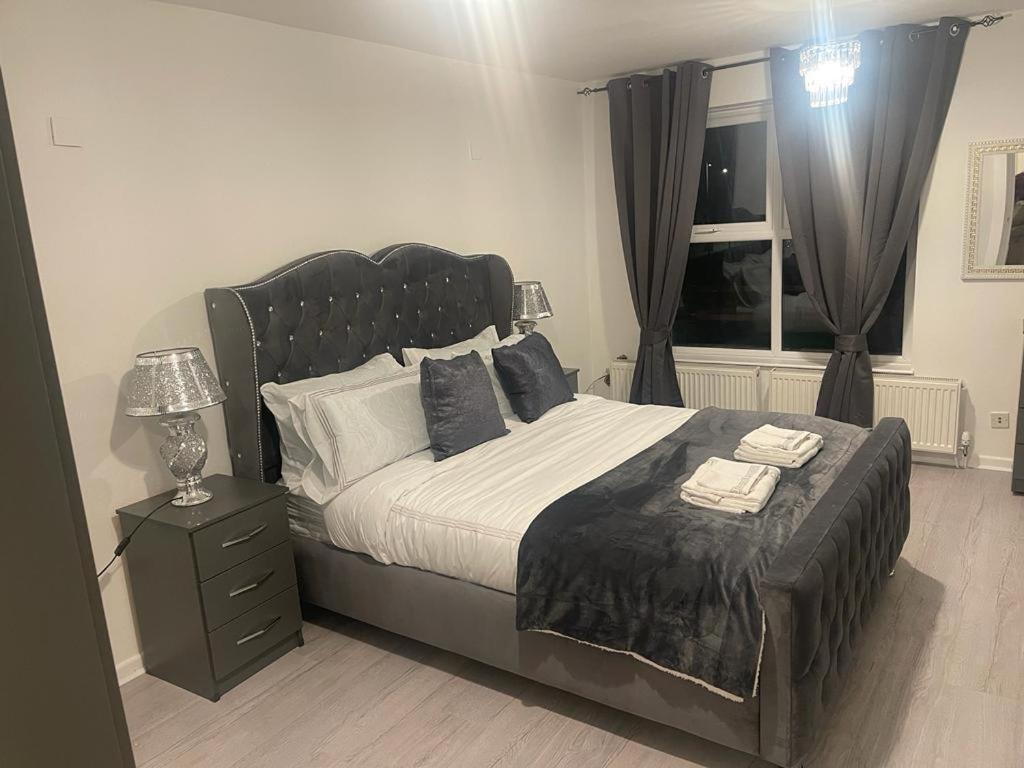 Fijans Cozy Quarters Guest house Milton Keynes