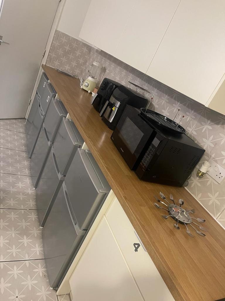 Fijans Cozy Quarters Guest house Milton Keynes