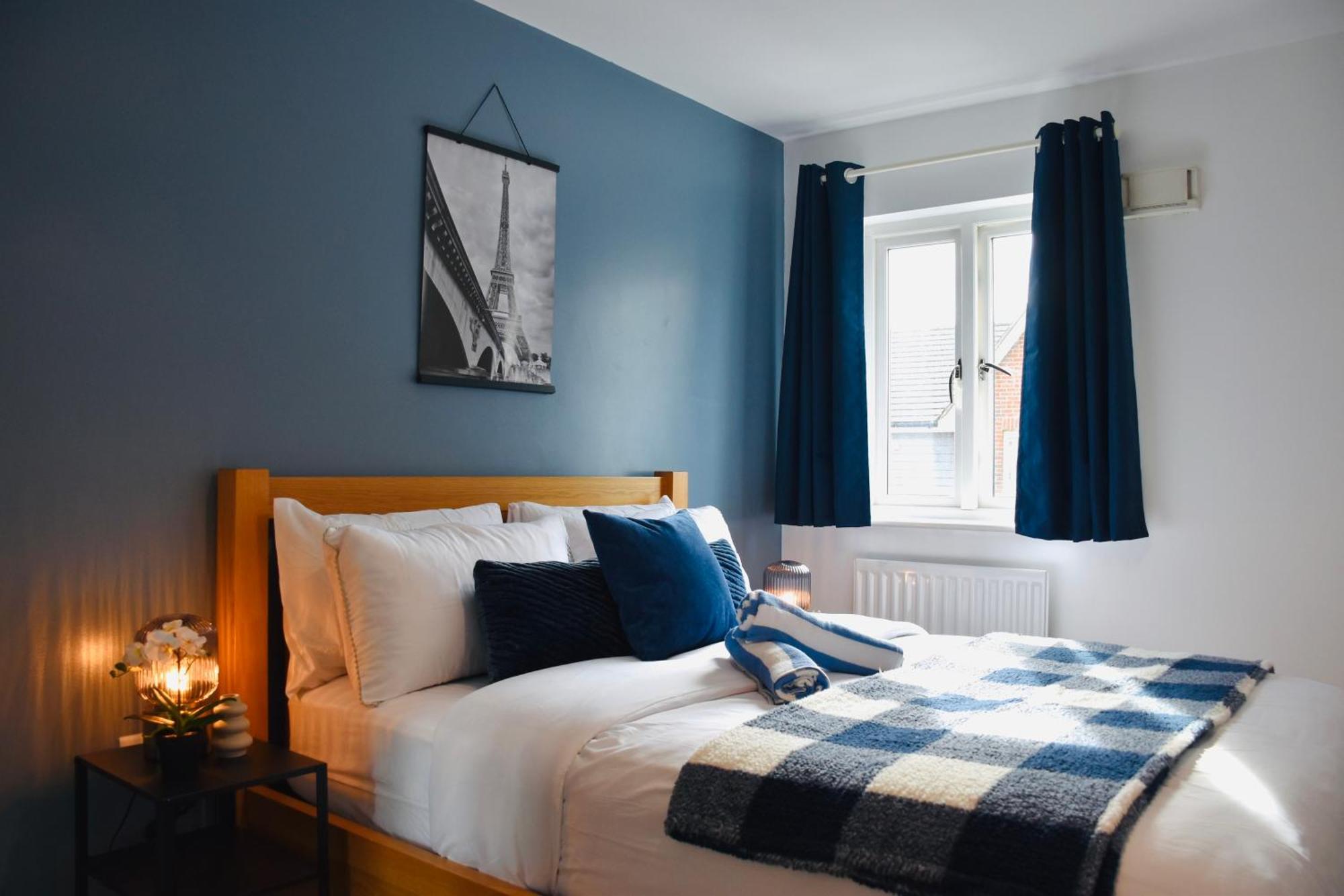 Apartment Luxurious & Spacious 2 Bed In *